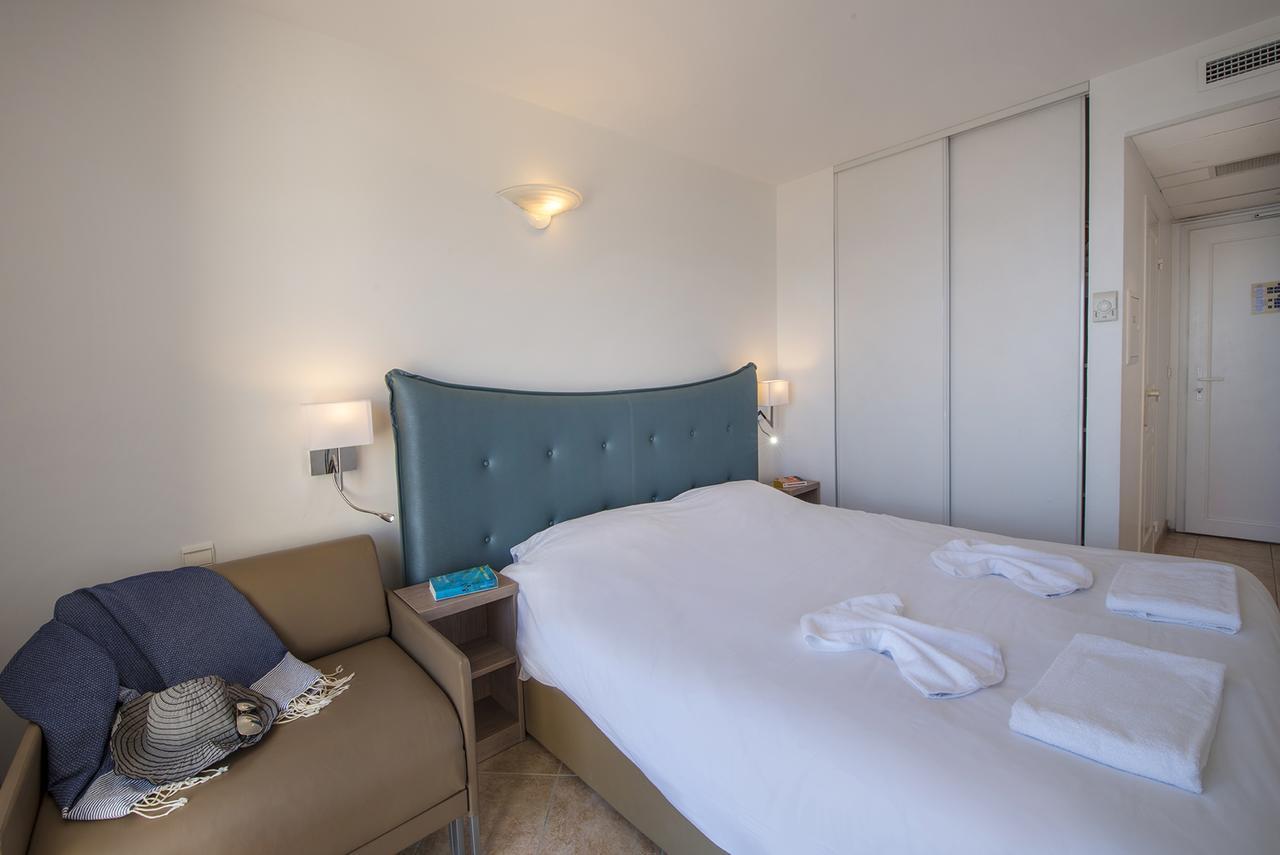 Hotel-Club Du Domaine D'Aiguebelle, Ussim Vacances Льо Лаванду Екстериор снимка