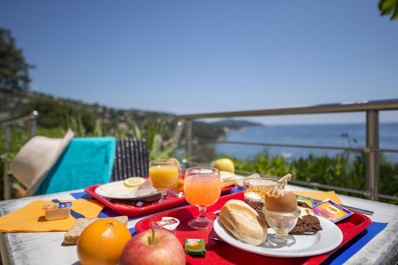 Hotel-Club Du Domaine D'Aiguebelle, Ussim Vacances Льо Лаванду Екстериор снимка